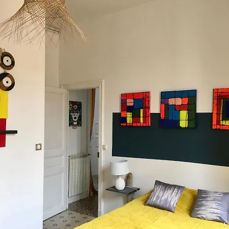 לינה וארוחת בוקר La Casa Deva - Maison D Artistes 3*