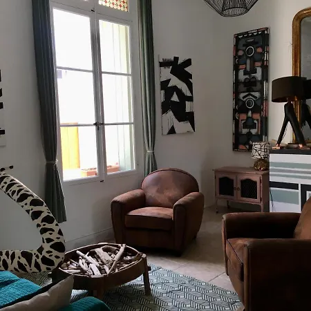 לינה וארוחת בוקר La Casa Deva - Maison D Artistes