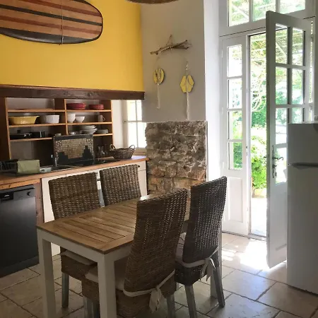 לינה וארוחת בוקר La Casa Deva - Maison D Artistes Montredon-des-Corbieres