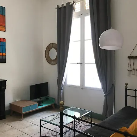 לינה וארוחת בוקר La Casa Deva - Maison D Artistes 3*