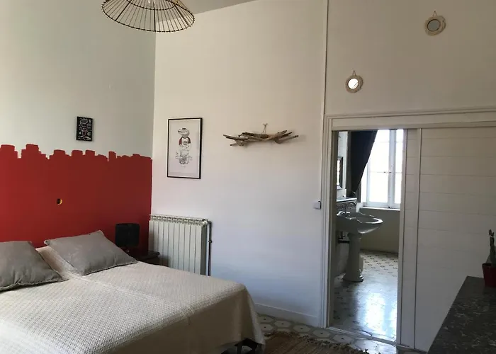 Bed & Breakfast La Casa Deva - Maison D Artistes 3*